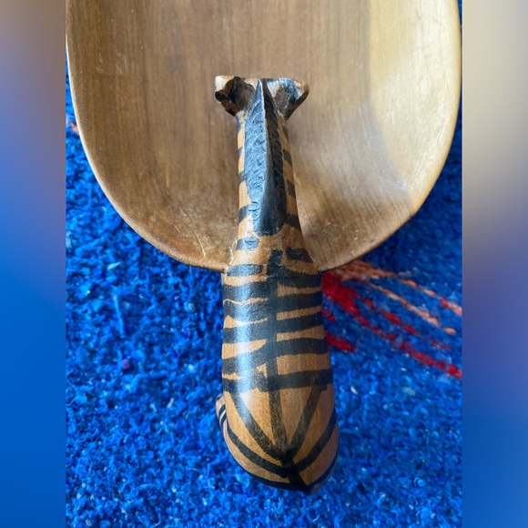 VTG Hand Carved African Zebra drinking from Wooden Bowl! Made in Kenya. - Picture 5 of 7